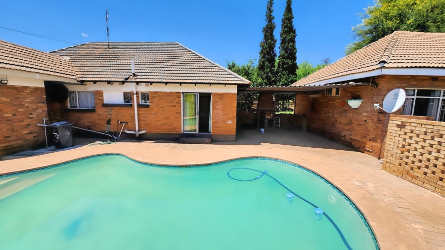 3 Bedroom Property for Sale in Stilfontein Ext 3 North West